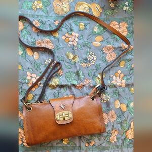 Pratesi Crossbody & Wristlet, Tan